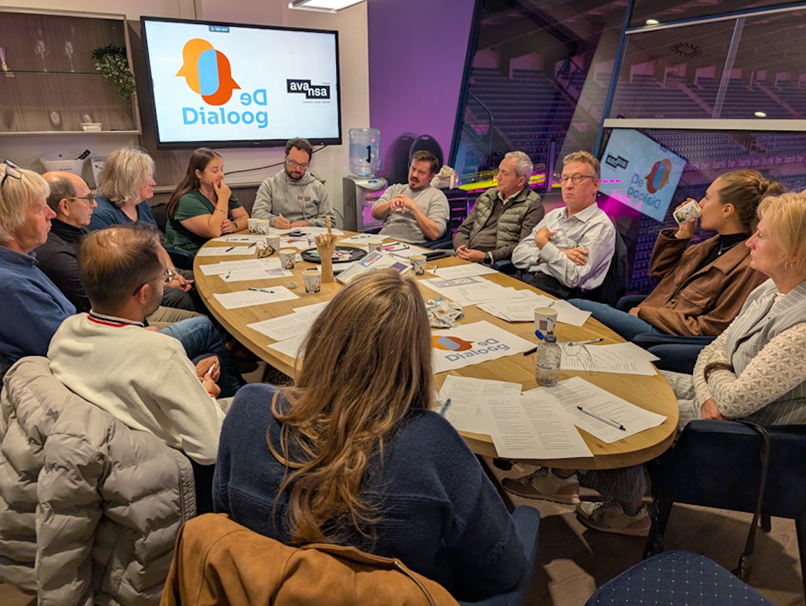 PXL 20251015 181620264