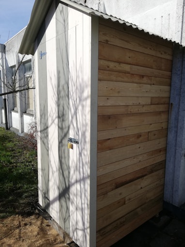 Composttoilet voorkant