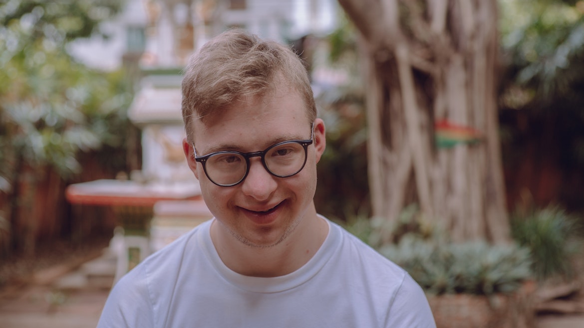 Simon in Down the road