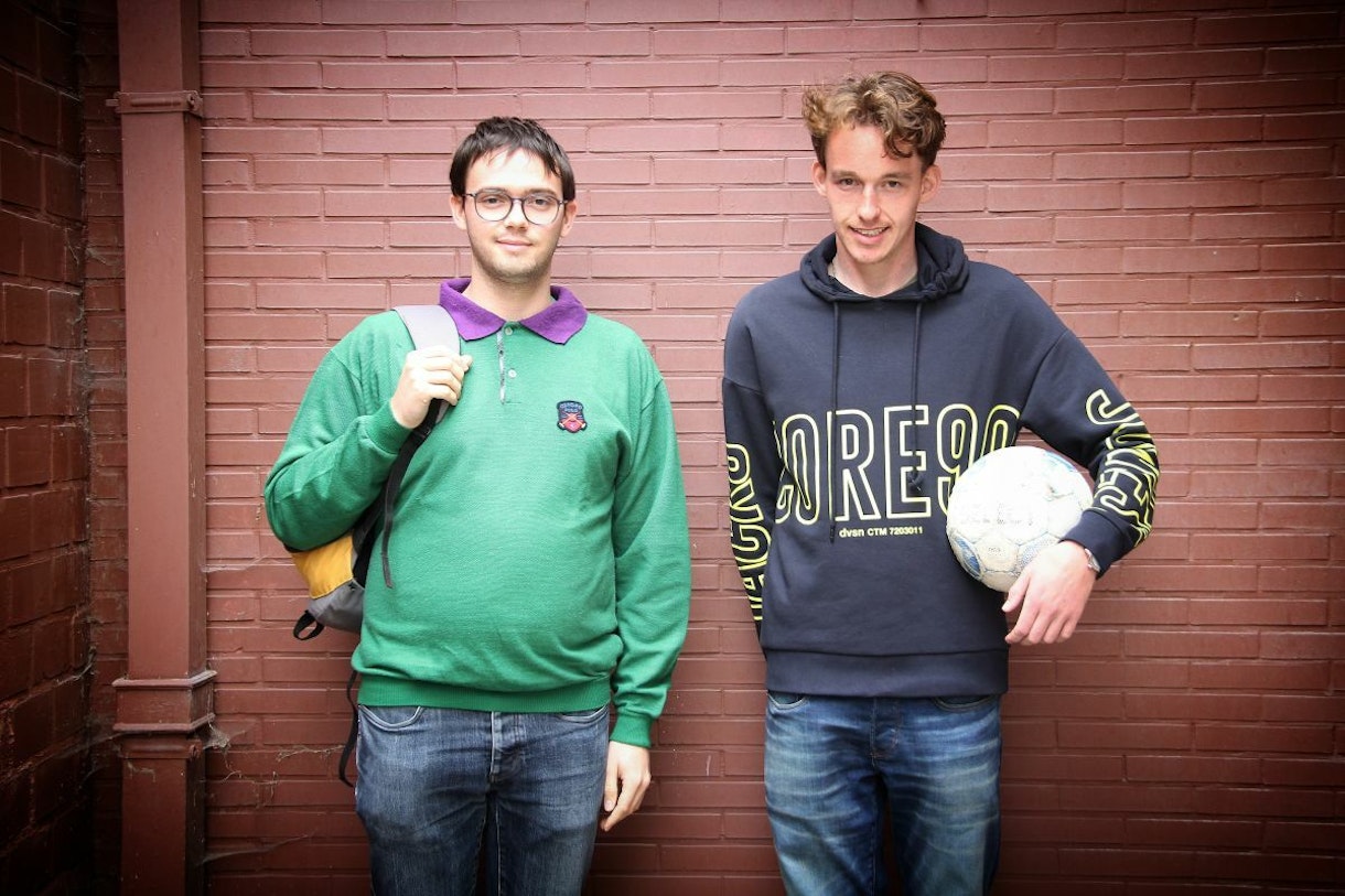 Jump out of bed brugge gent antwerpen